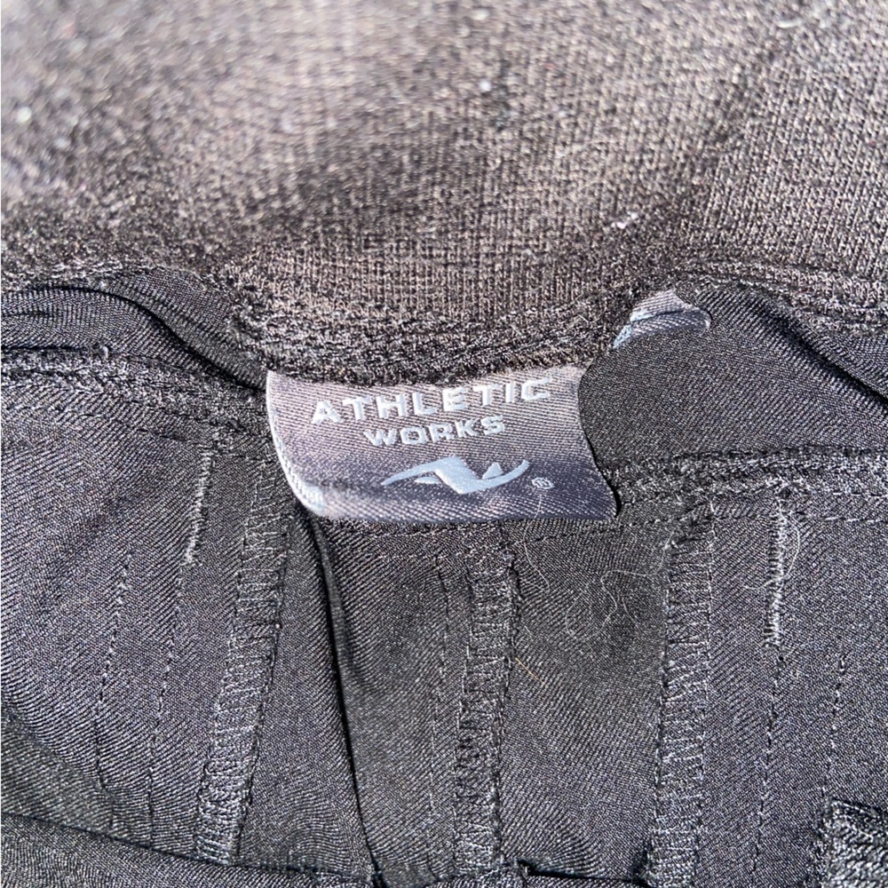 Nice work out pants - Picture 3 of 3